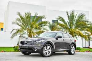 Infiniti QX70 dubai