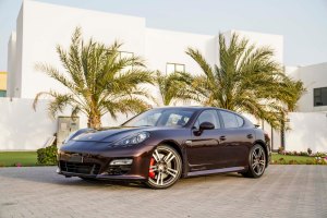 Porsche Panamera GTS Dubai